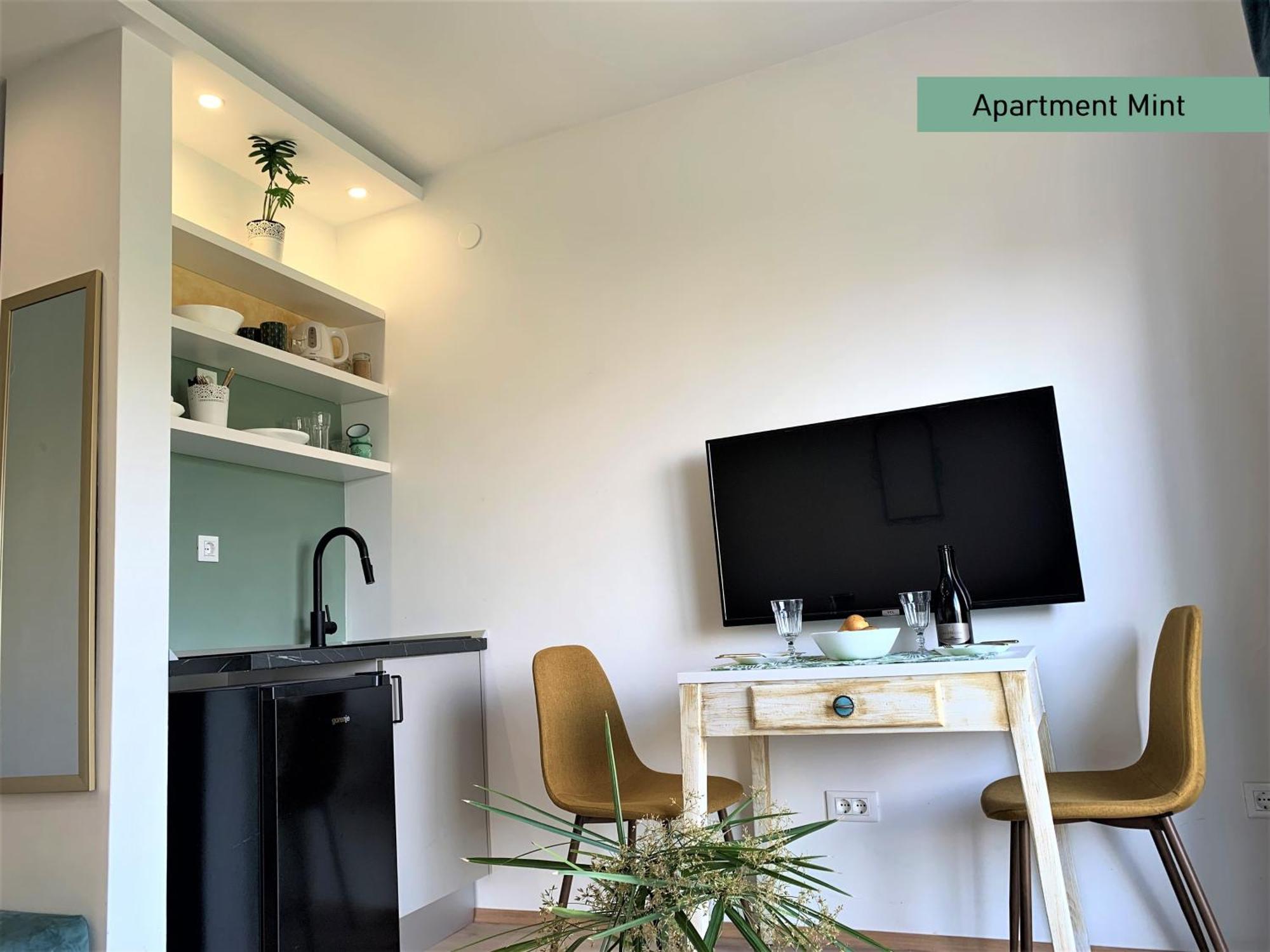 Apartments Garden House Podgora Ngoại thất bức ảnh