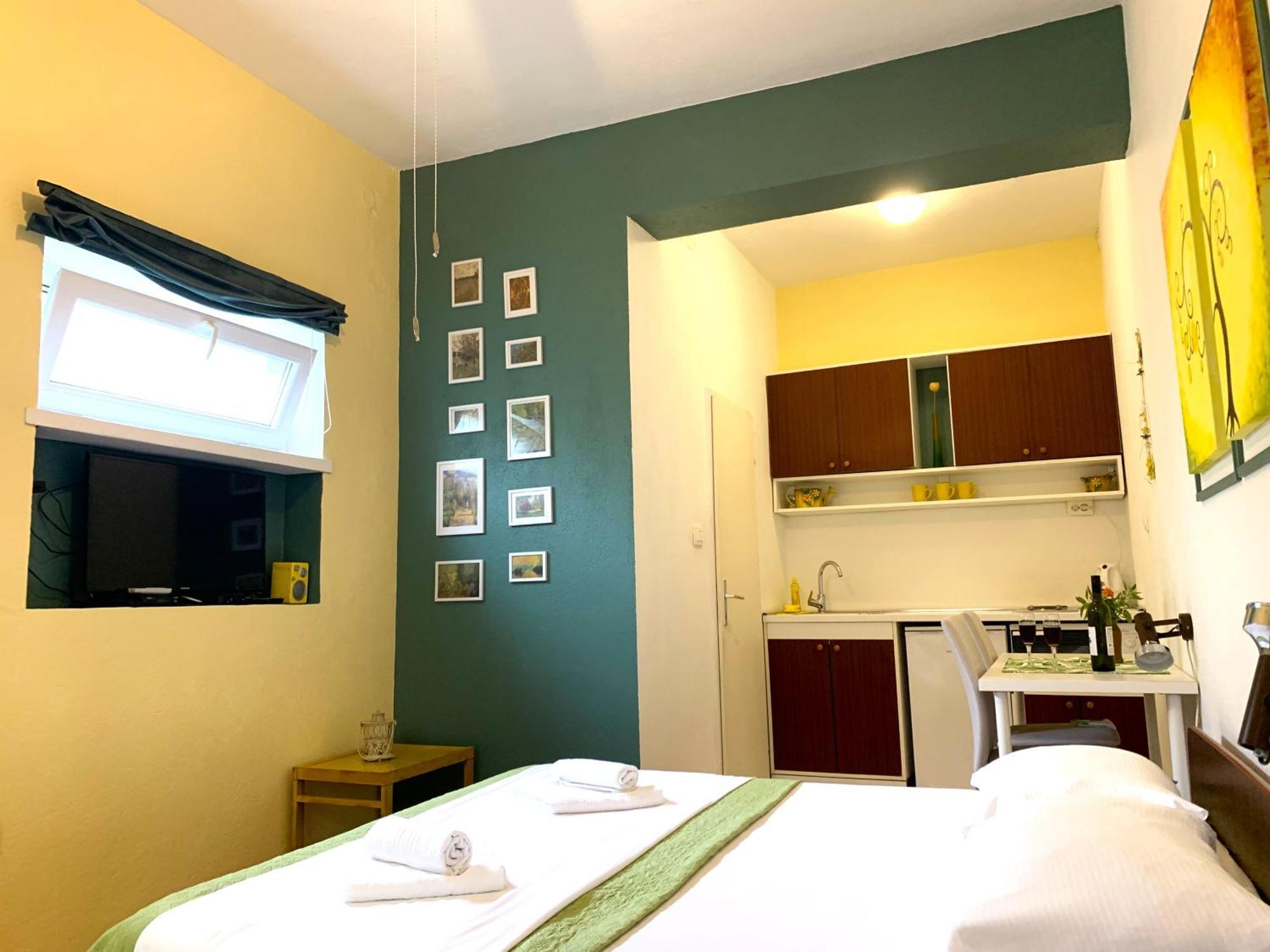 Apartments Garden House Podgora Ngoại thất bức ảnh