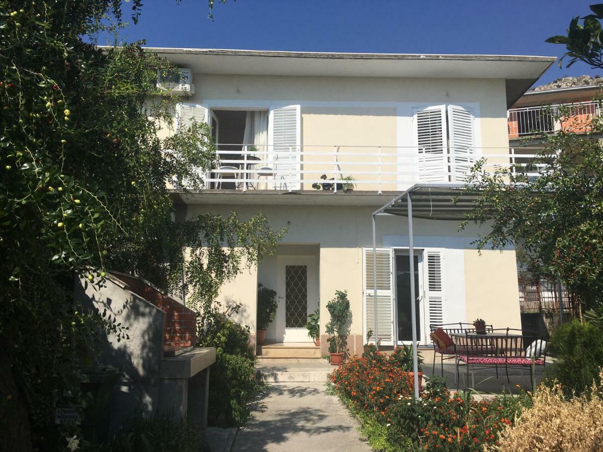 Apartments Garden House Podgora Ngoại thất bức ảnh